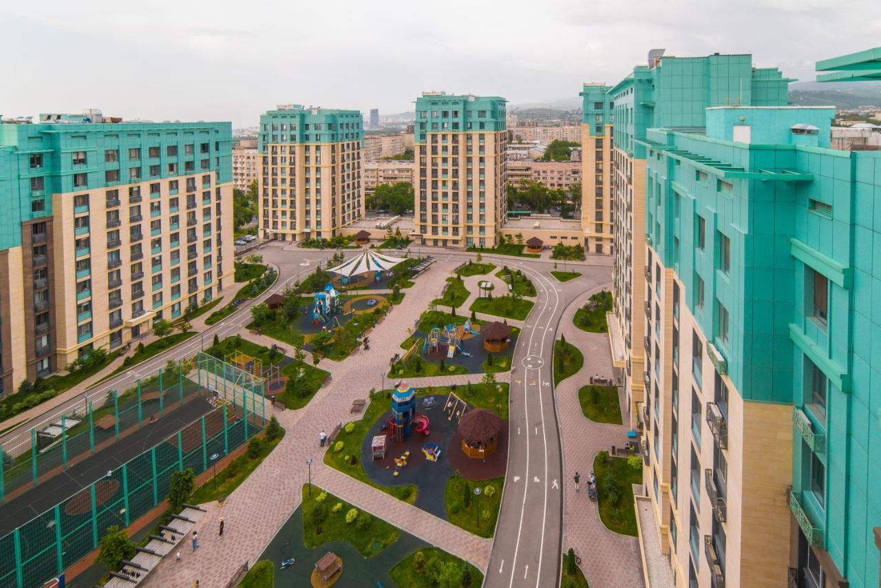 Manica Gagarin Park Appartement Alma-Ata Buitenkant foto