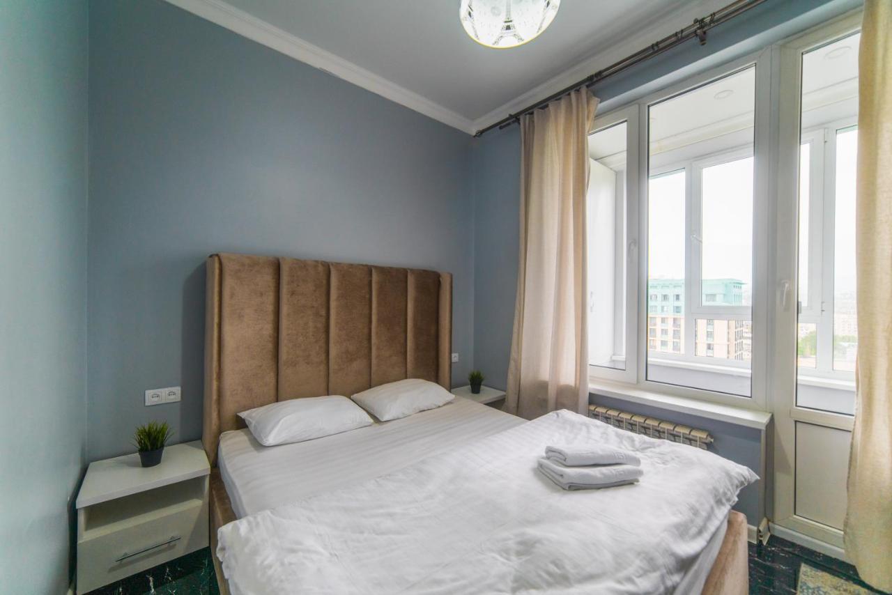 Manica Gagarin Park Appartement Alma-Ata Buitenkant foto